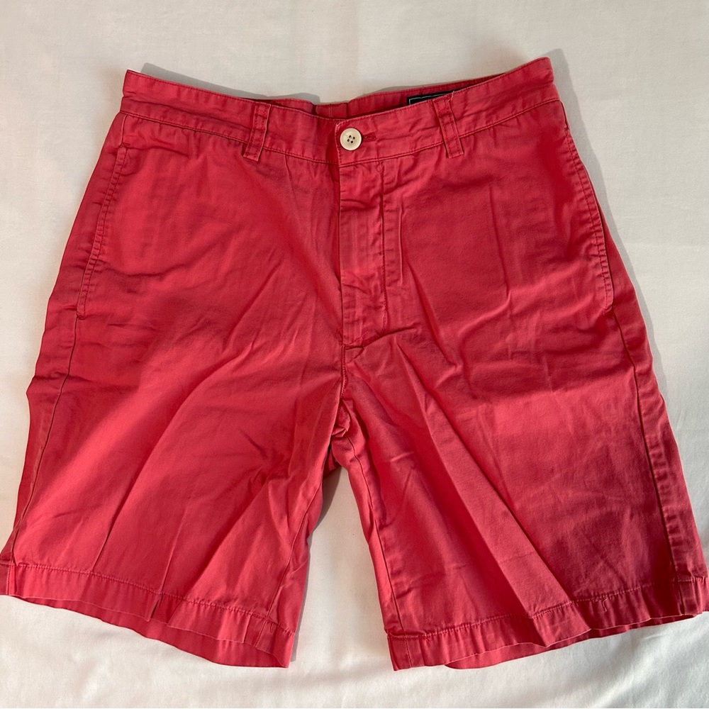 Vineyard Vines men’s shorts